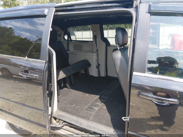 Auction sale of the 2017 Dodge Grand Caravan Sxt, vin: 2C4RDGCG8HR829106, lot number: 45515230