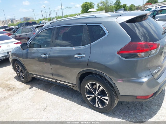 JN8AT2MV0JW318233 Nissan Rogue Sl