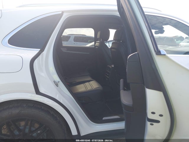 Porsche Cayenne 2024 WP1AA2AY1RDA13958 Image 8