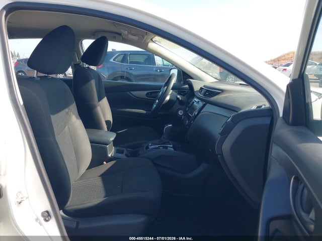 JN1BJ1CPXKW220933 Nissan Rogue Sport S
