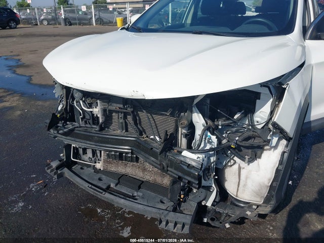 JN1BJ1CPXKW220933 Nissan Rogue Sport S
