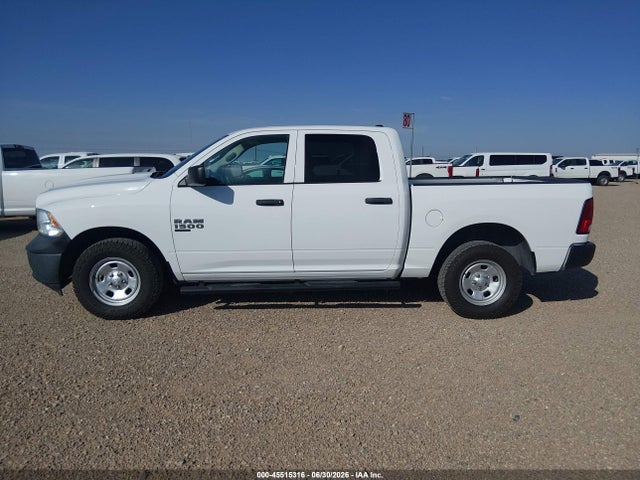 1C6RR7KG6KS658355 RAM 1500 Classic Tradesman 4x4 5&#039;7 Box