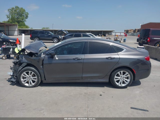 2015 Chrysler 200 Limited მანქანა იყიდება აუქციონზე, vin: 1C3CCCAB7FN561902, აუქციონის ნომერი: 45515348