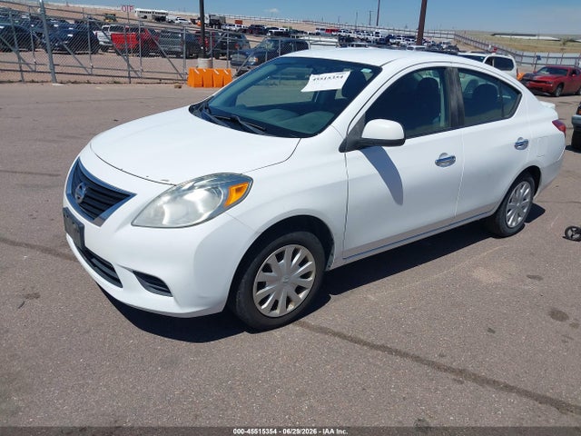 3N1CN7AP0EL812494 Nissan Versa 1.6 Sv