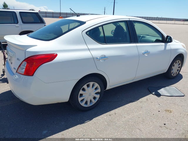 3N1CN7AP0EL812494 Nissan Versa 1.6 Sv