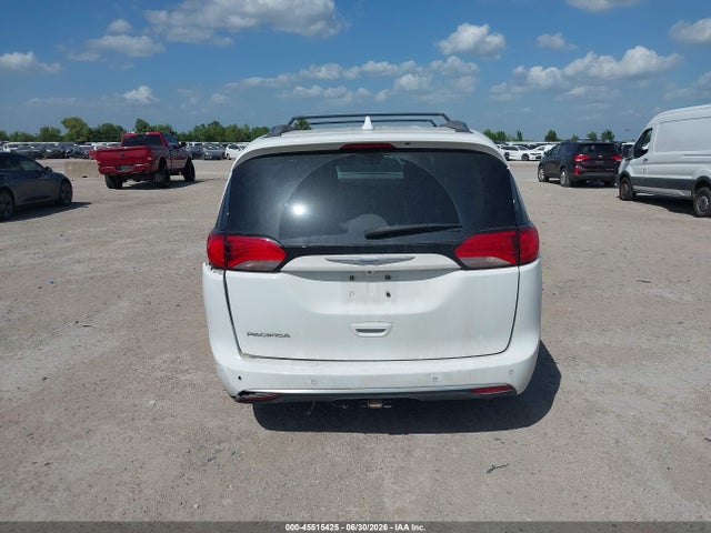 Продажа на аукционе авто 2020 Chrysler Pacifica Touring L Plus, vin: 2C4RC1EG4LR273057, номер лота: 45515425