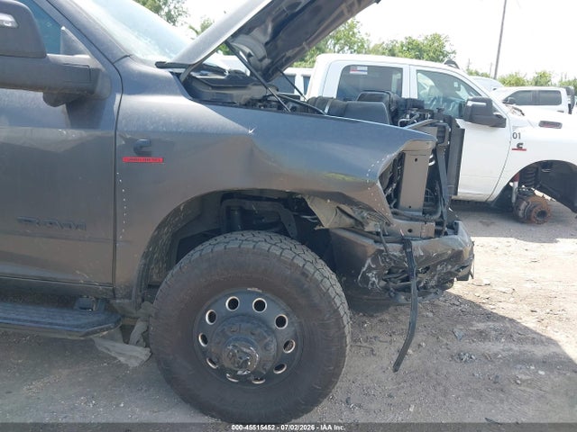 Продажа на аукционе авто 2024 Ram 3500 Laramie  4x4 6'4 Box, vin: 3C63RRML4RG317680, номер лота: 45515452