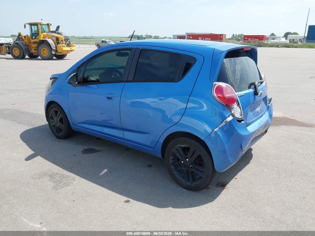 Chevrolet Spark 1lt Auto 2014 KL8CD6S93EC552283 Image 3