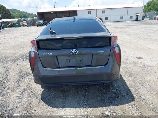Toyota Prius Two 2016 JTDKBRFU5G3003339 Image 16