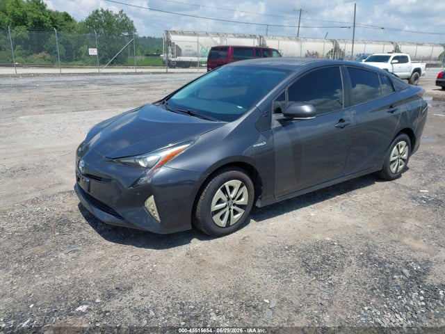 Toyota Prius Two 2016 JTDKBRFU5G3003339 Image 2
