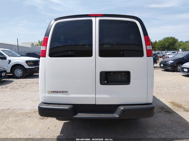 1GAWGEFP9L1255972 Chevrolet Express Passenger Rwd 2500 Regular Wheelbase Ls