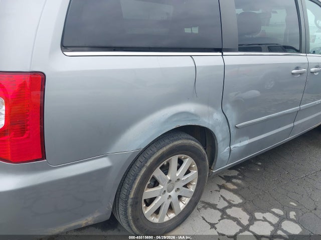 2C4RC1BG5FR582240 Chrysler Town &amp; Country Touring
