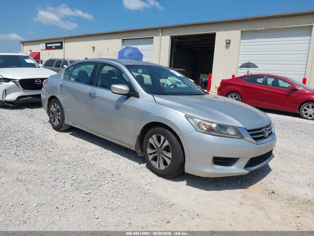 2015 1HGCR2F32FA072886 main image