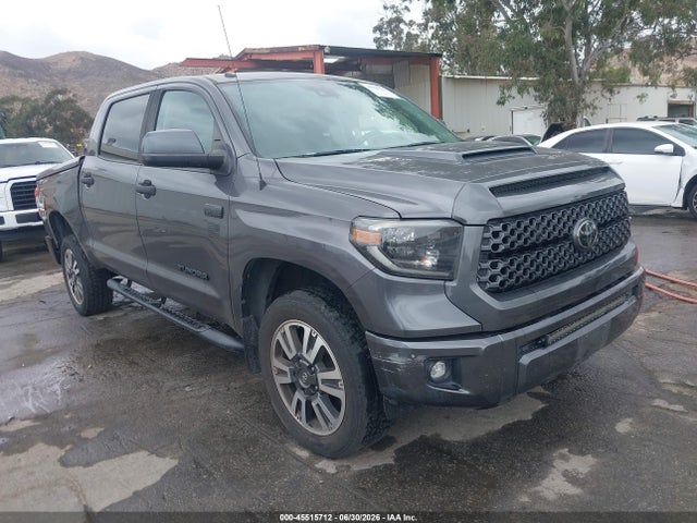 2019 5TFDY5F1XKX848405 main image