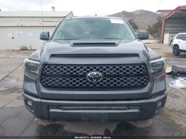 5TFDY5F1XKX848405 Toyota Tundra Sr5 5.7l V8