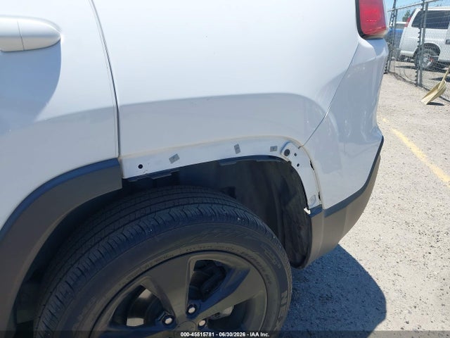 1C4PJLLB1LD580821 Jeep Cherokee Altitude Fwd