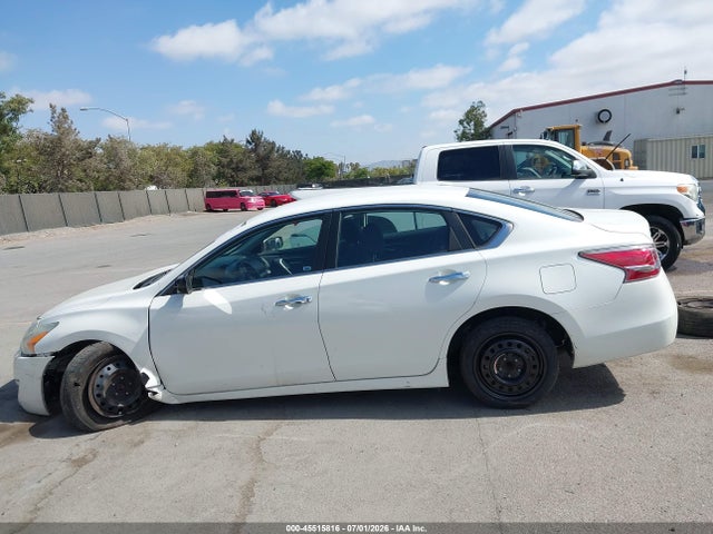 Nissan Altima 2.5 S 2014 1N4AL3AP0EN231263 Image 15