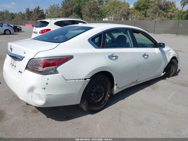 Nissan Altima 2.5 S 2014 1N4AL3AP0EN231263 Image 4