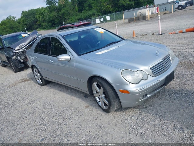 2003 Mercedes-benz C 240 4matic მანქანა იყიდება აუქციონზე, vin: WDBRF81JX3F376863, აუქციონის ნომერი: 45515825