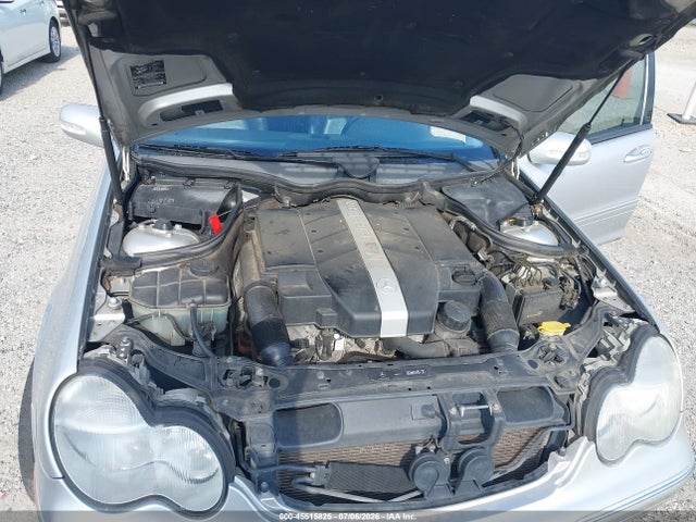 2003 Mercedes-benz C 240 4matic მანქანა იყიდება აუქციონზე, vin: WDBRF81JX3F376863, აუქციონის ნომერი: 45515825