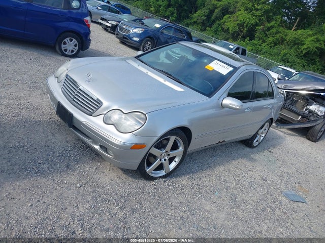 2003 Mercedes-benz C 240 4matic მანქანა იყიდება აუქციონზე, vin: WDBRF81JX3F376863, აუქციონის ნომერი: 45515825
