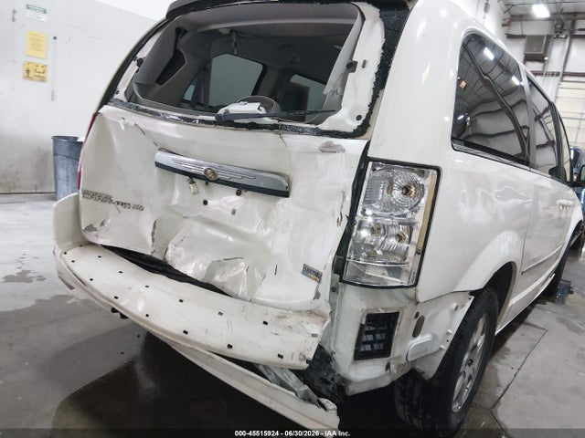 2010 Chrysler Town & Country Touring მანქანა იყიდება აუქციონზე, vin: 2A4RR5D18AR350622, აუქციონის ნომერი: 45515924