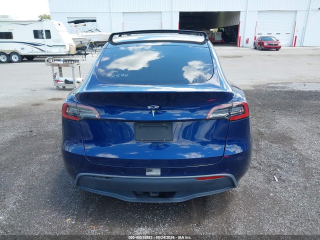 2021 Tesla Model Y Long Range Dual Motor All-wheel Drive მანქანა იყიდება აუქციონზე, vin: 5YJYGDEE8MF080486, აუქციონის ნომერი: 45515953
