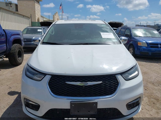 Chrysler Pacifica Hybrid Limited 2022 2C4RC1S76NR100910 Image 12