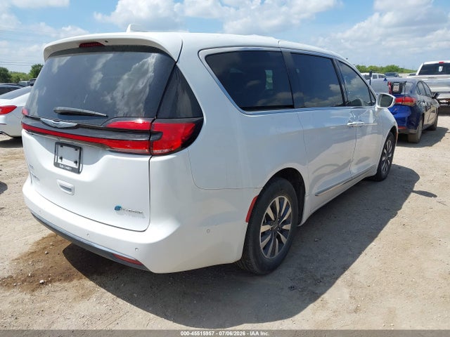 Chrysler Pacifica Hybrid Limited 2022 2C4RC1S76NR100910 Image 4