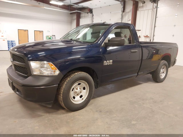 45515980 :رقم المزاد ، 3C6JR6DG0JG255367 vin ، 2018 Ram 1500 Tradesman  4x2 8' Box مزاد بيع