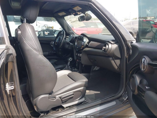 Auction sale of the 2017 Mini Convertible Cooper S, vin: WMWWG9C59H3C23097, lot number: 45516035