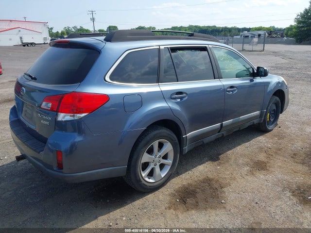 45516156 :رقم المزاد ، 4S4BRBCC7D3243000 vin ، 2013 Subaru Outback 2.5i Premium مزاد بيع