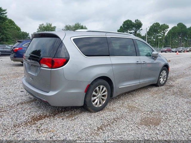 2018 Chrysler Pacifica Touring L მანქანა იყიდება აუქციონზე, vin: 2C4RC1BG6JR119841, აუქციონის ნომერი: 45516195
