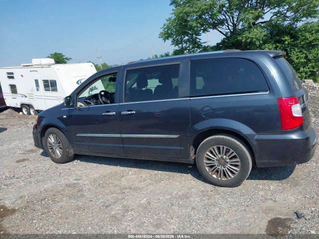 Продажа на аукционе авто 2014 Chrysler Town & Country Touring-l 30th Anniversary, vin: 2C4RC1CG3ER417915, номер лота: 45516204