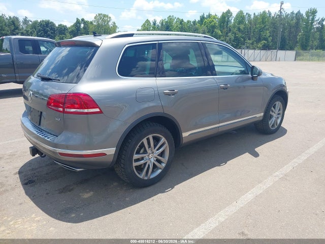 Aukcja sprzedaży 2016 Volkswagen Touareg Tdi Lux, vin: WVGEP9BP8GD004960, numer aukcji: 45516212