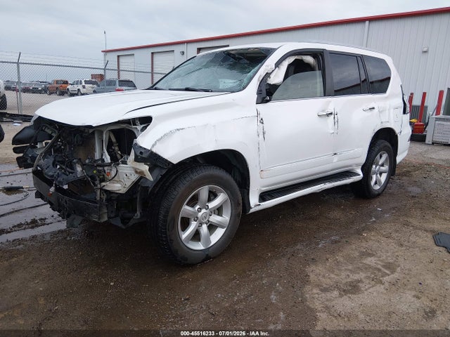 Lexus GX 460 2018 JTJBM7FX1J5194081 Image 2