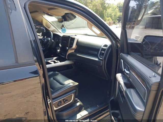 1C6RREJTXKN508458 RAM 1500 Laramie 4x2 5&#039;7 Box