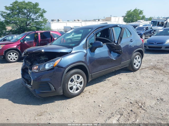 3GNCJKSB9KL175686 Chevrolet TRAX LS