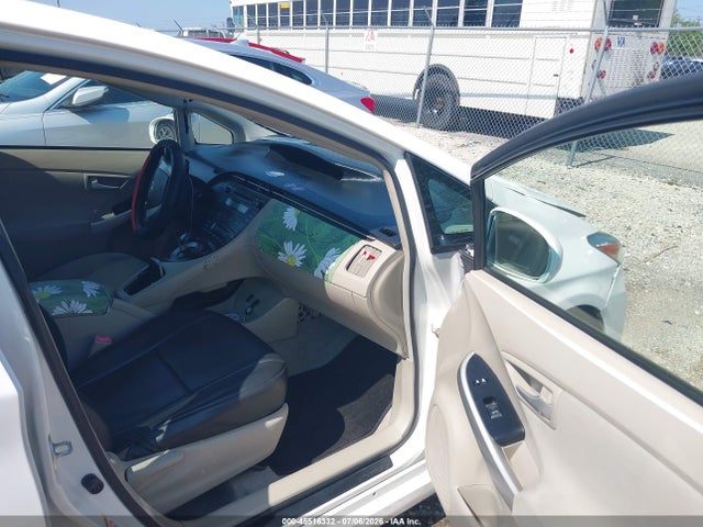 45516332 :رقم المزاد ، JTDKN3DU4B5370155 vin ، 2011 Toyota Prius Two مزاد بيع
