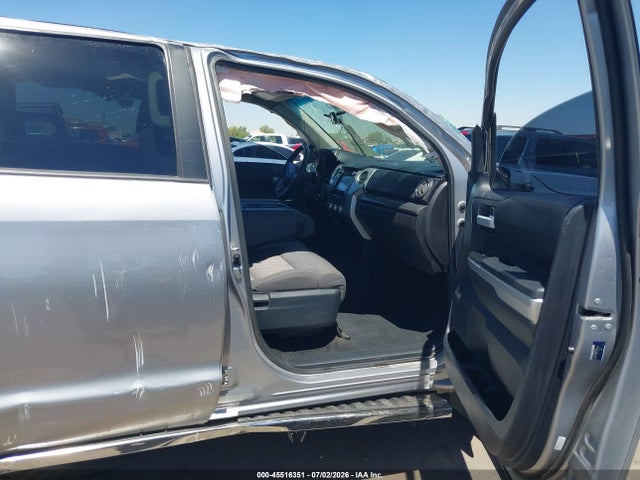 5TFDM5F17GX065271 Toyota Tundra Sr5 4.6l V8