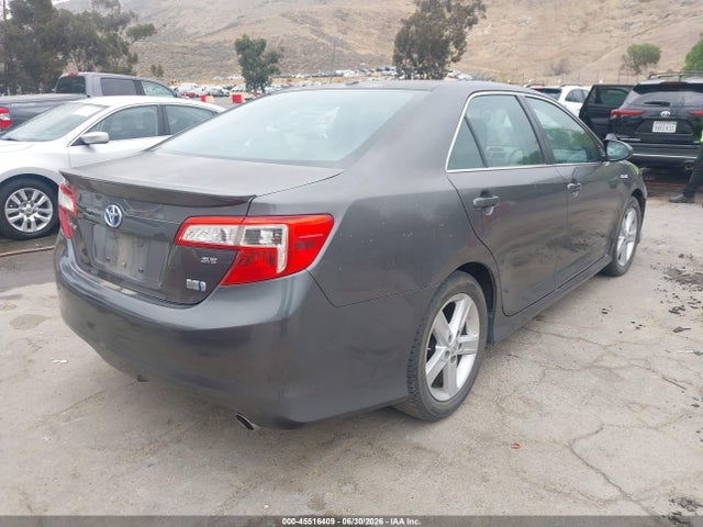 4T1BD1FK5EU133960 Toyota Camry Hybrid Se Limited Edition