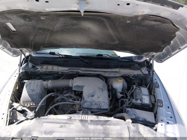3C6JR7DG3JG318192 RAM 1500 Tradesman 4x4 8&#039; Box