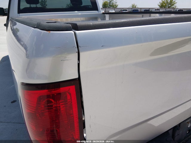 3C6JR7DG3JG318192 RAM 1500 Tradesman 4x4 8&#039; Box