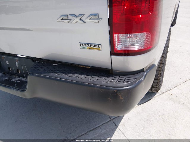 3C6JR7DG3JG318192 RAM 1500 Tradesman 4x4 8&#039; Box