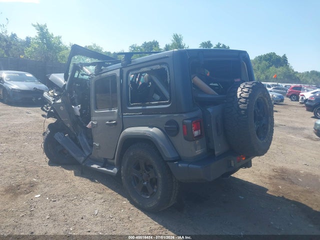 1C4HJXEN4JW312432 Jeep Wrangler Unlimited Sahara 4x4