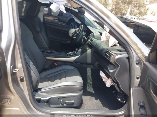 Lexus IS 300 2019 JTHBA1D24K5092774 Image 5