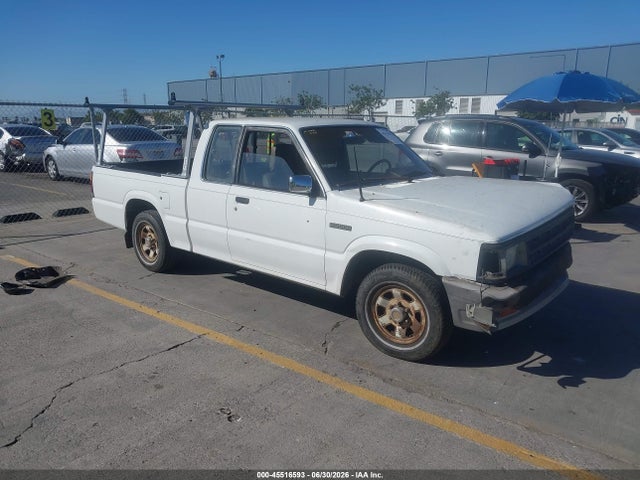 45516593 :رقم المزاد ، JM2UF3117H0605018 vin ، 1987 Mazda B2000 Cab Plus مزاد بيع