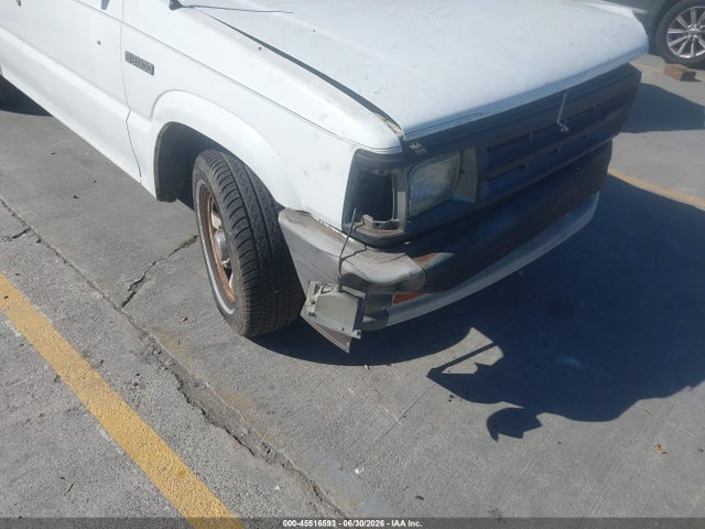 45516593 :رقم المزاد ، JM2UF3117H0605018 vin ، 1987 Mazda B2000 Cab Plus مزاد بيع