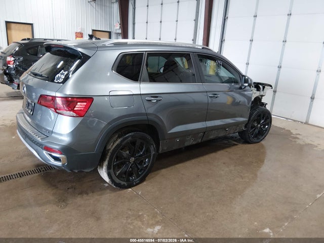 3VVLX7B24NM094146 Volkswagen Taos 1.5t Se