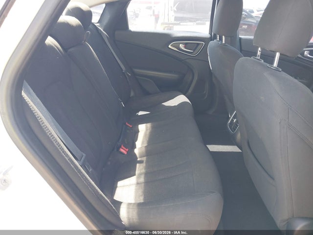 Продаж на аукціоні авто 2015 Chrysler 200 Limited, vin: 1C3CCCAB6FN535968, номер лоту: 45516630